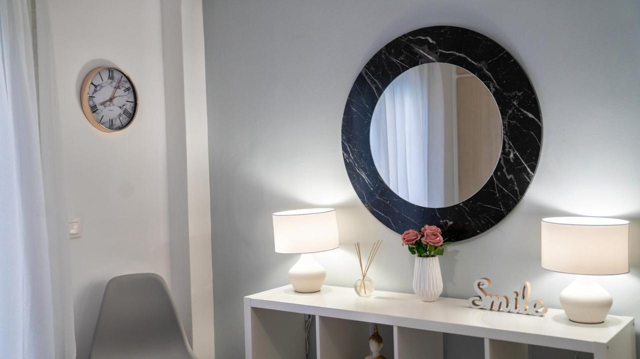 Lux Apartment Near Acropolis! In The Heart Of أثينا المظهر الخارجي الصورة