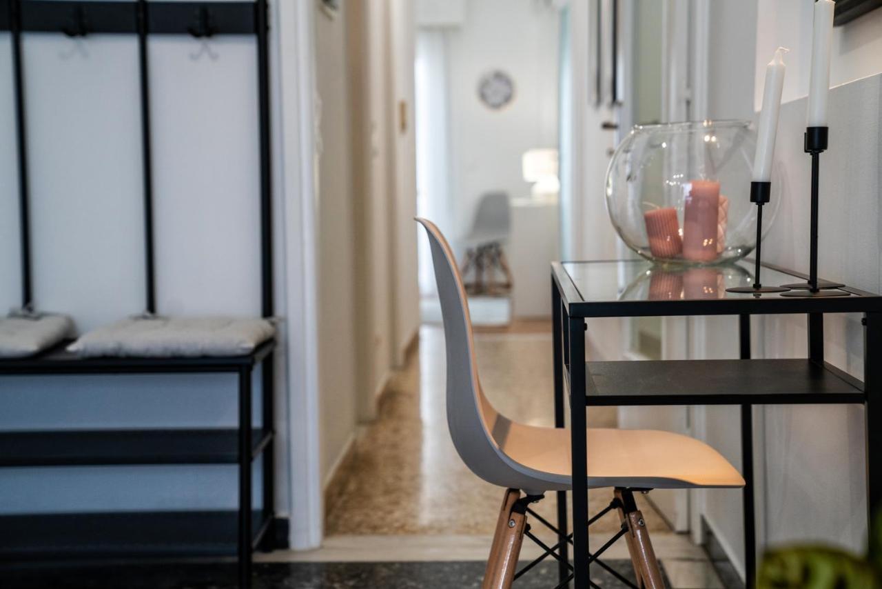 Lux Apartment Near Acropolis! In The Heart Of أثينا المظهر الخارجي الصورة
